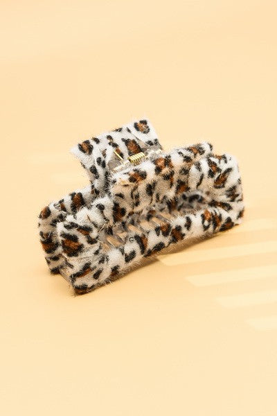 FUZZY LEOPARD HAIR CLIP