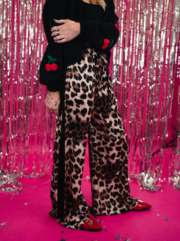 HEAR ME ROAR LEOPARD PRINT PANTS IN BLACK