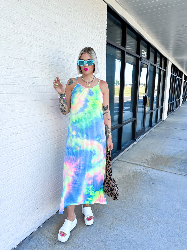 SUMMER MOON TIE DYE MAXI DRESS IN COTTON CANDY