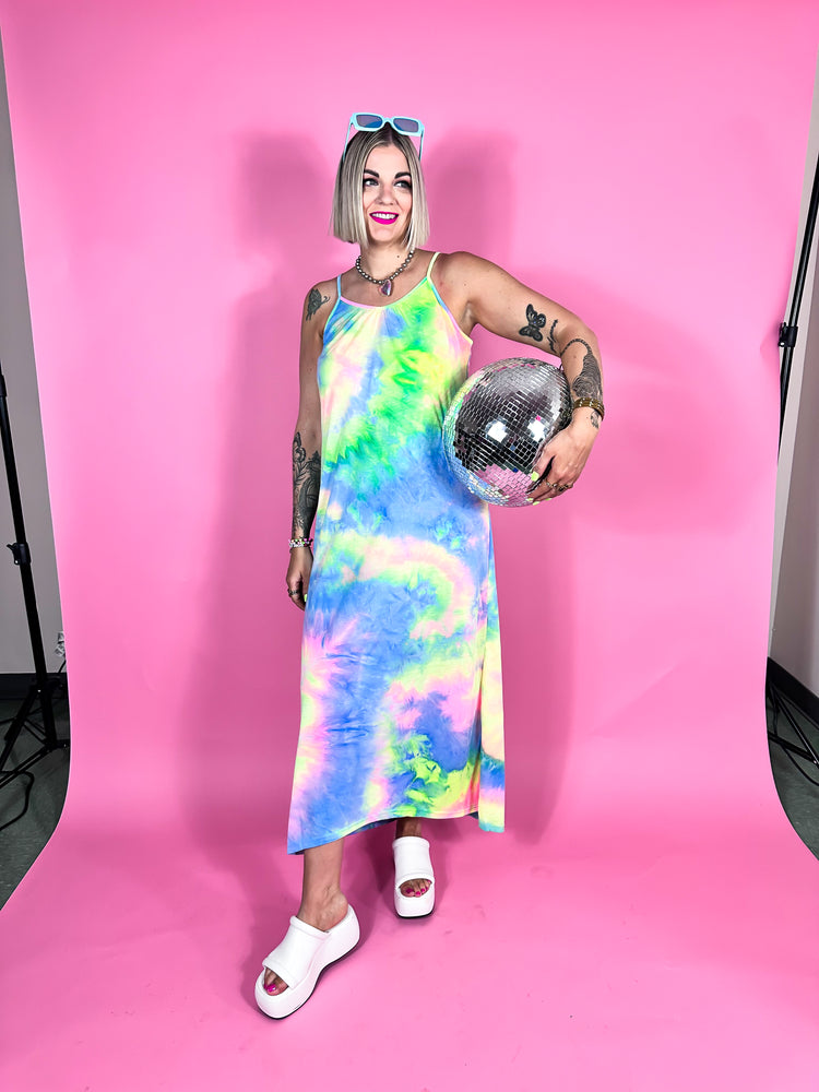 SUMMER MOON TIE DYE MAXI DRESS IN COTTON CANDY